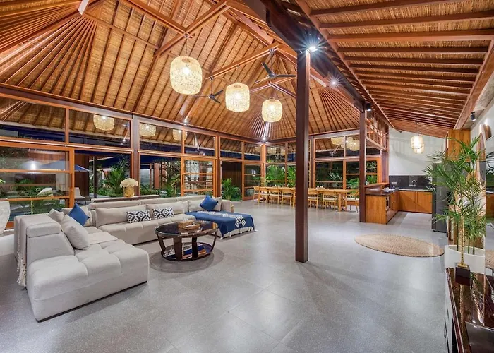 Villa Lumira 4br Tropical Retreat In *