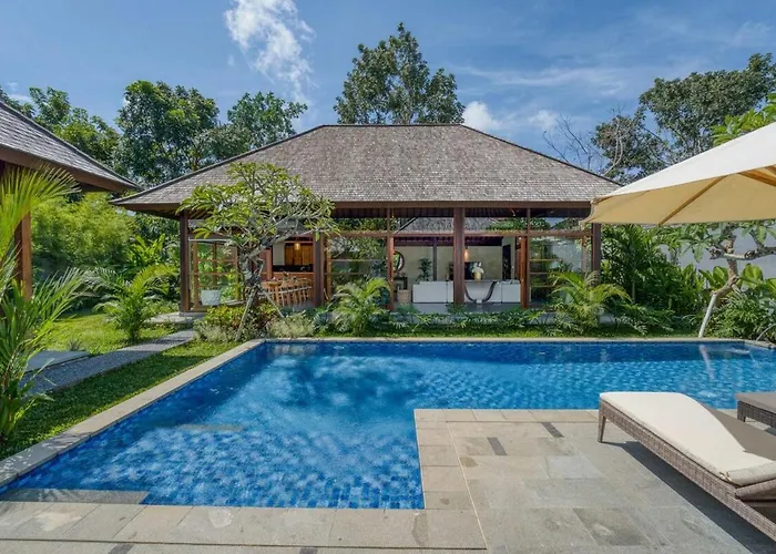 Lumira 4br Tropical Retreat In *