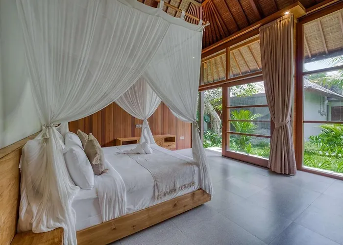 Lumira 4br Tropical Retreat In Villa *