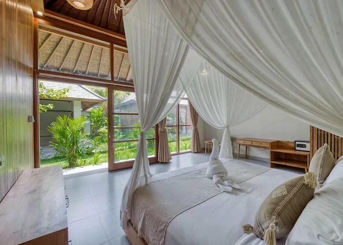 Lumira 4br Tropical Retreat In Uluwatu