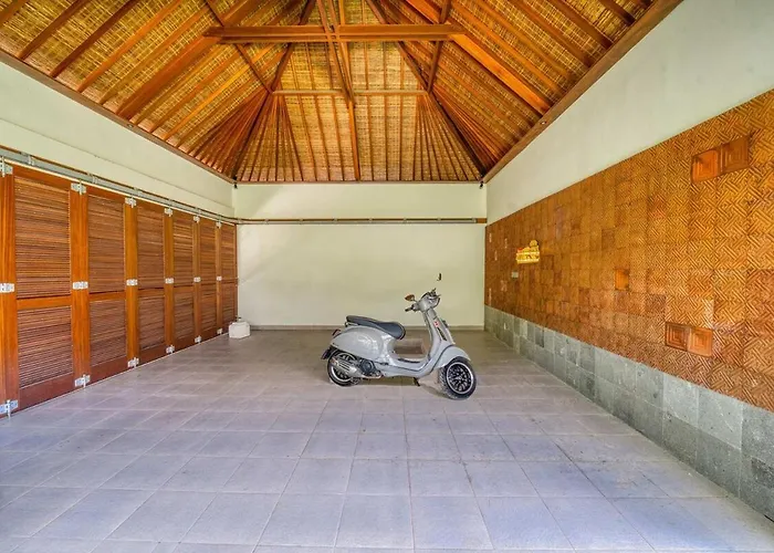Lumira 4br Tropical Retreat In *