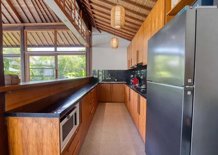 Lumira 4br Tropical Retreat In Villa