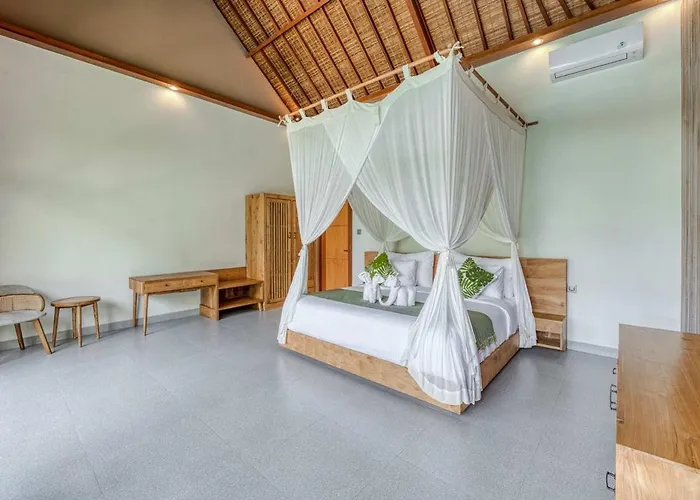 Lumira 4br Tropical Retreat In Villa Uluwatu